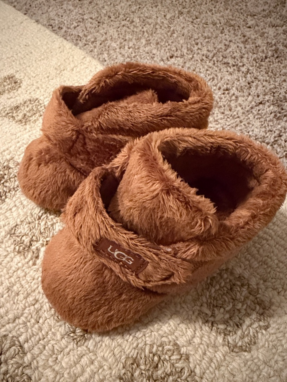 Like new!! UGG Chestnut Plush Baby Booties with Fold-Over Cuff